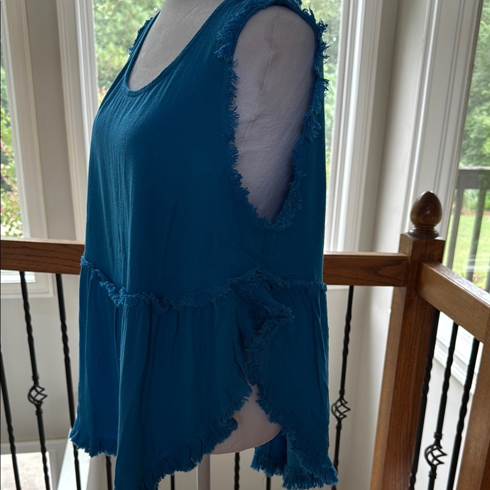 Umgee Blue Linen blend Ruffled Tank Top raw frayed hem flowy oversized - Picture 7 of 8